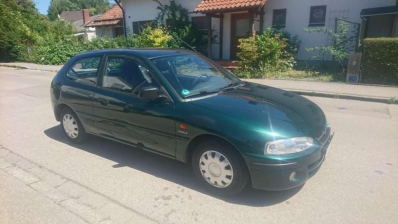 Dunkelgrün Gebraucht 2000 Mitsubishi Colt Kleinwagen | 3.550 € (Etwas zu teuer) - Bild 1/4