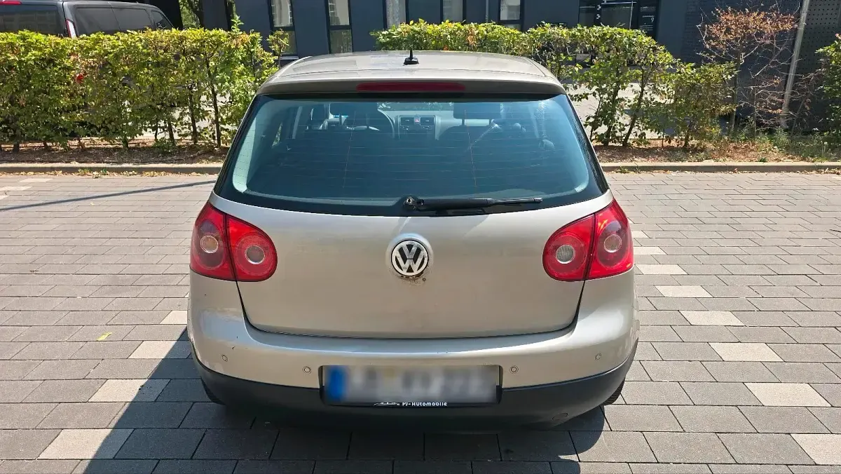 Gebraucht VW Golf V 115 PS (84 kW) 2005 Gold Kleinwagen