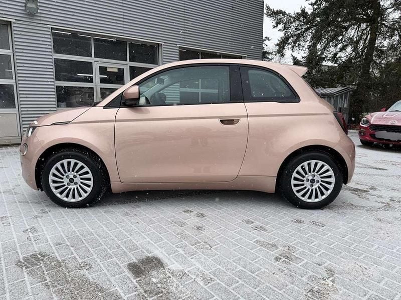 Gebraucht Fiat 500e 69 kW (95 PS) 2023 Rose gold (5cf) Limousine