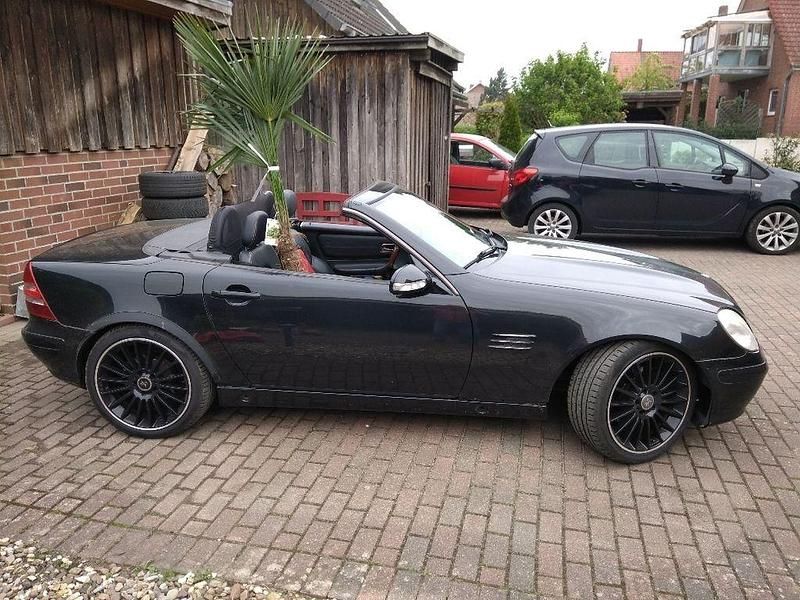 Gebraucht 2001 Mercedes SLK320 Cabrio | 3.199 € - Bild 1/4