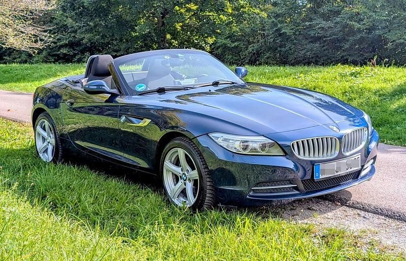 Blau Gebraucht 2013 BMW Z4 Cabrio | 18.900 € (Fairer Preis) - Bild 1/4