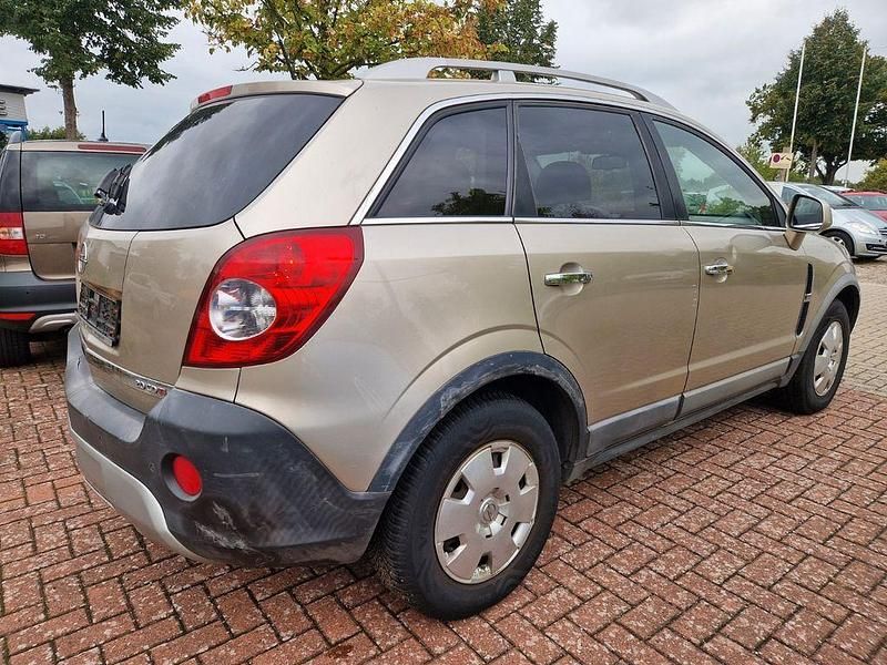 Gebraucht Opel Antara 150 PS (110 kW) 2010 Gold SUV