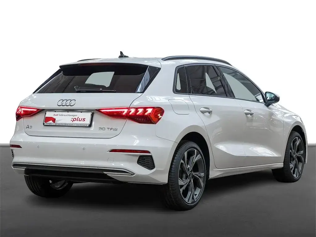Gebraucht Audi A3 Advanced 110 PS (80 kW) 2024 Ibisweiß Limousine