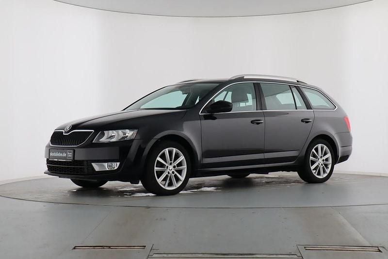 Schwarz Gebraucht 2013 Skoda Octavia Elegance Kombi | 10.889 € (Fairer Preis) - Bild 1/4