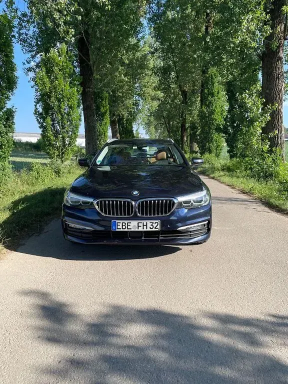 Gebraucht BMW 520 Performance 190 PS (139 kW) 2019 Blau Kombi