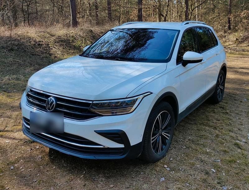 Gebraucht VW Tiguan Active 150 PS (110 kW) 2021 Weiß SUV