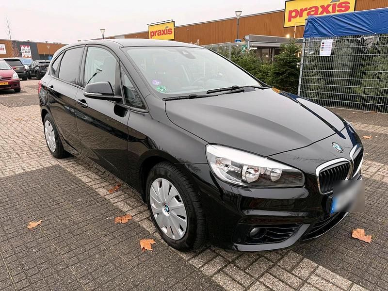 Gebraucht BMW 218 Active Tourer Sport Line 130 PS (95 kW) 2014 Schwarz Van / Kleinbus