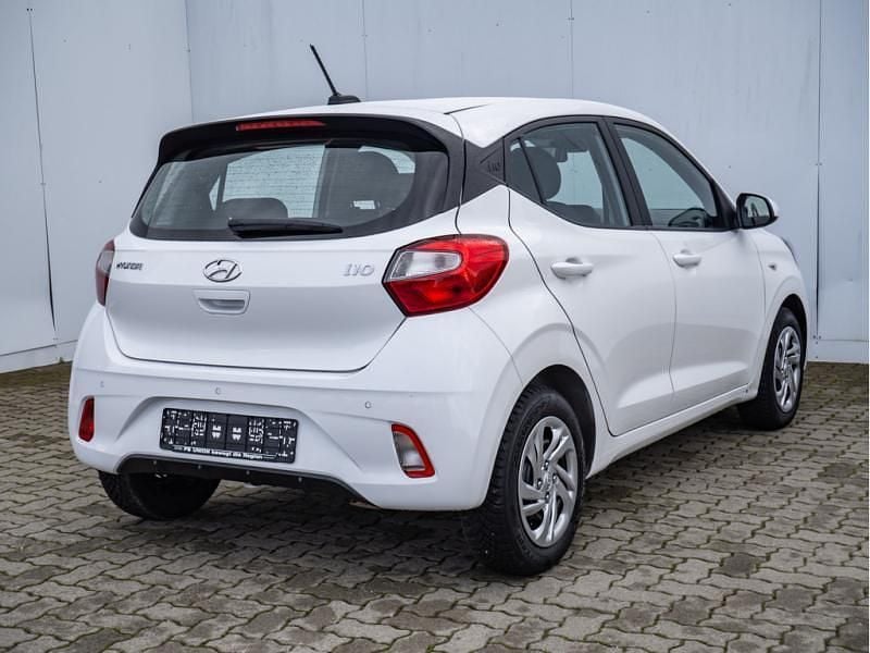 Gebraucht Hyundai i10 Select 67 PS (49 kW) 2023 Weiß Kleinwagen