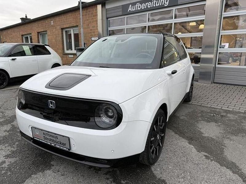Gebraucht Honda e Advance 113 kW (154 PS) 2021 Platinum white pearl Kleinwagen