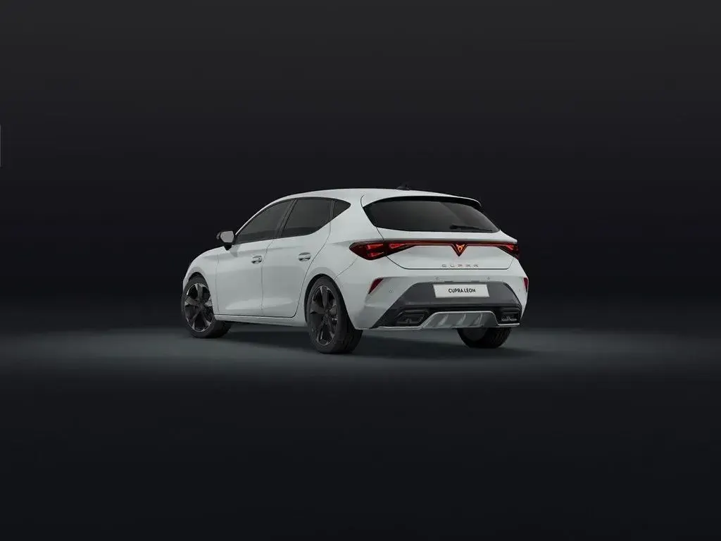 Neu Cupra Leon 150 PS (110 kW) 2026 Glacial weiß metallic Limousine