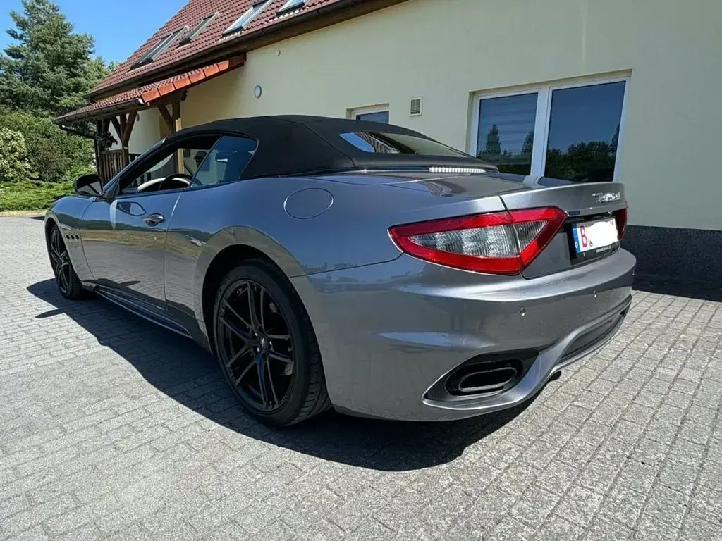 Gebraucht Maserati GranCabrio 460 PS (338 kW) 2019 Grau Cabrio