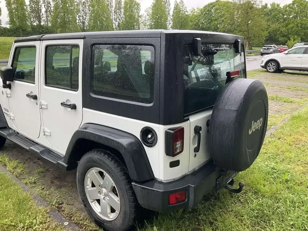 Gebraucht Jeep Wrangler 200 PS (147 kW) 2018 Bright white clear coat SUV