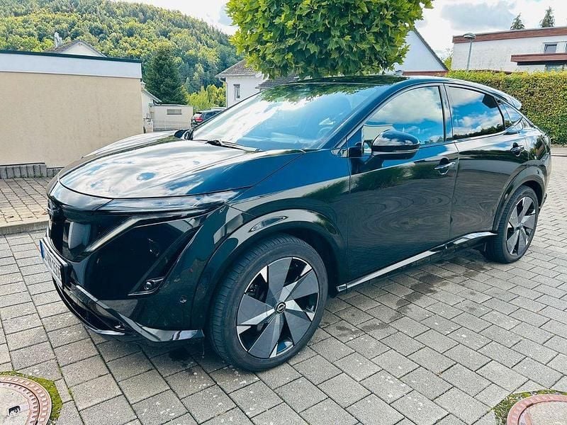 Schwarz Gebraucht 2023 Nissan Ariya Evolve SUV | 36.490 € - Bild 1/4