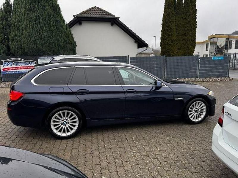 Gebraucht BMW 520 Performance 184 PS (135 kW) 2013 Blau Kombi