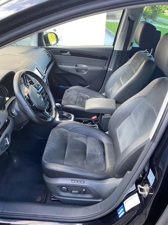 Schwarz Gebraucht 2015 VW Sharan Highline Van / Kleinbus | 21.450 € (Etwas zu teuer) - Bild 1/4