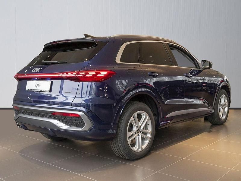Neu Audi Q5 Sport 204 PS (150 kW) 2025 Blau SUV