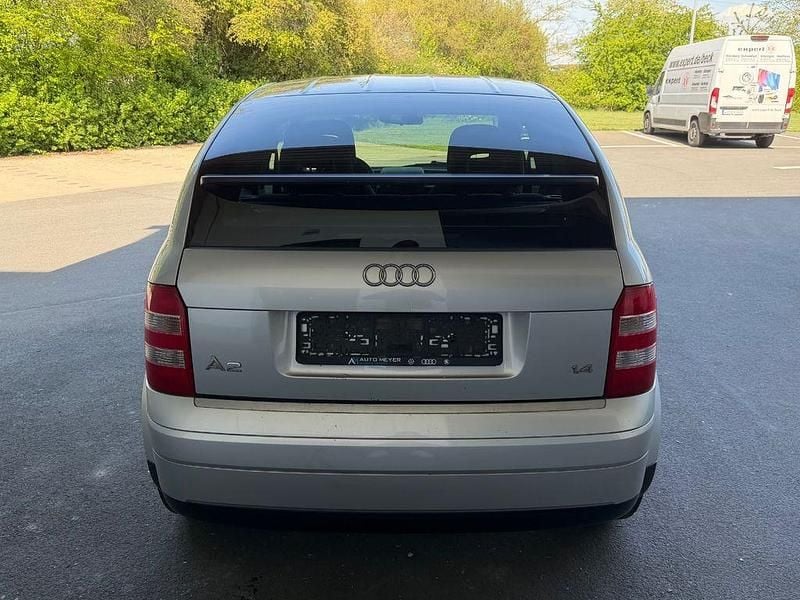 Gebraucht Audi A2 Basis 75 PS (55 kW) 2000 Silber Kleinwagen