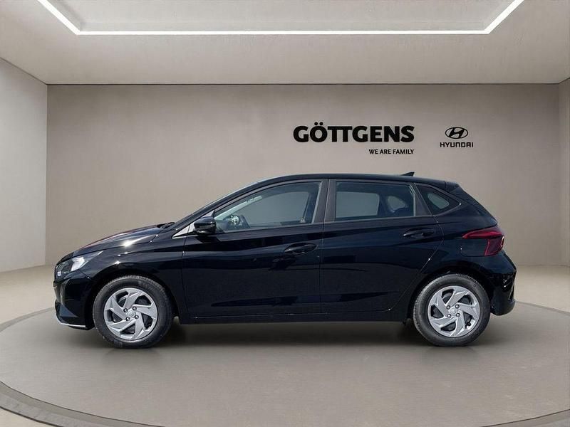 Gebraucht Hyundai i20 Select 101 PS (74 kW) 2026 Schwarz Kleinwagen