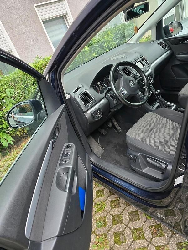 Gebraucht VW Sharan 140 PS (102 kW) 2010 Blau Van / Kleinbus