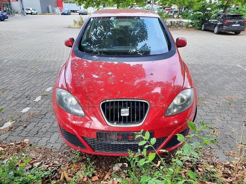 Rot Gebraucht 2011 Seat Altea Limousine | 1.400 € - Bild 1/4