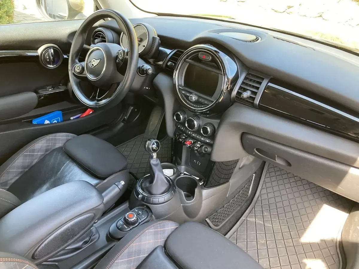 Gebraucht Mini Cooper Chili 136 PS (100 kW) 2016 Schwarz Kleinwagen