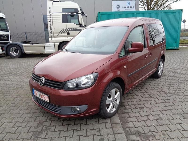 Gebraucht VW Caddy Trendline 102 PS (75 kW) 2011 Rot Van / Kleinbus