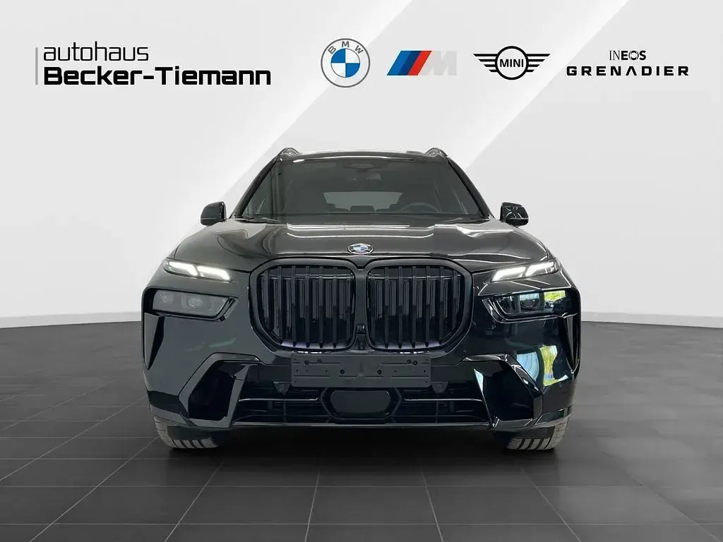 Neu BMW X7 Exclusive 352 PS (258 kW) 2026 Schwarz SUV