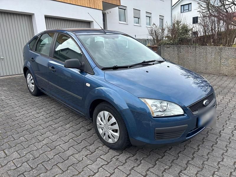 Gebraucht Ford Focus 100 PS (73 kW) 2006 Blau Limousine