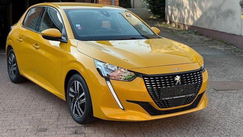 Gelb Gebraucht 2020 Peugeot 208 Allure Kleinwagen | 10.990 € (Guter Preis) - Bild 1/4