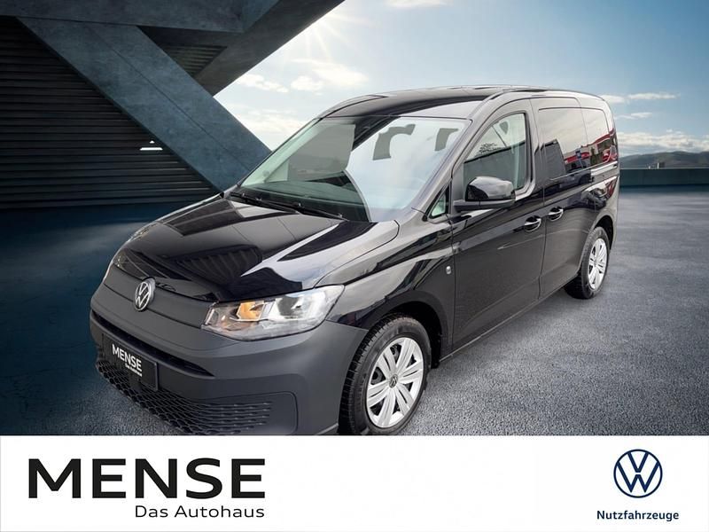 Gebraucht VW Caddy Basis 102 PS (75 kW) 2022 Deep black perleffekt Van / Kleinbus