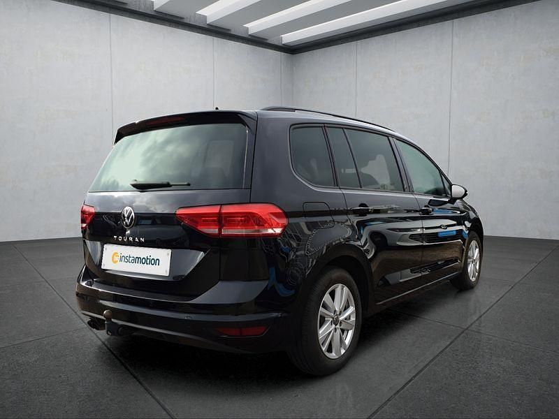 Gebraucht VW Touran 150 PS (110 kW) 2025 Schwarz Van / Kleinbus