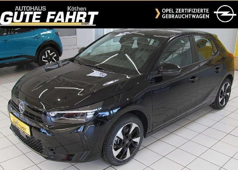 Lackierung schwarz perla nera/ Gebraucht 2024 Opel Corsa-e Edition Kleinwagen | 19.999 € (Fairer Preis) - Bild 1/4
