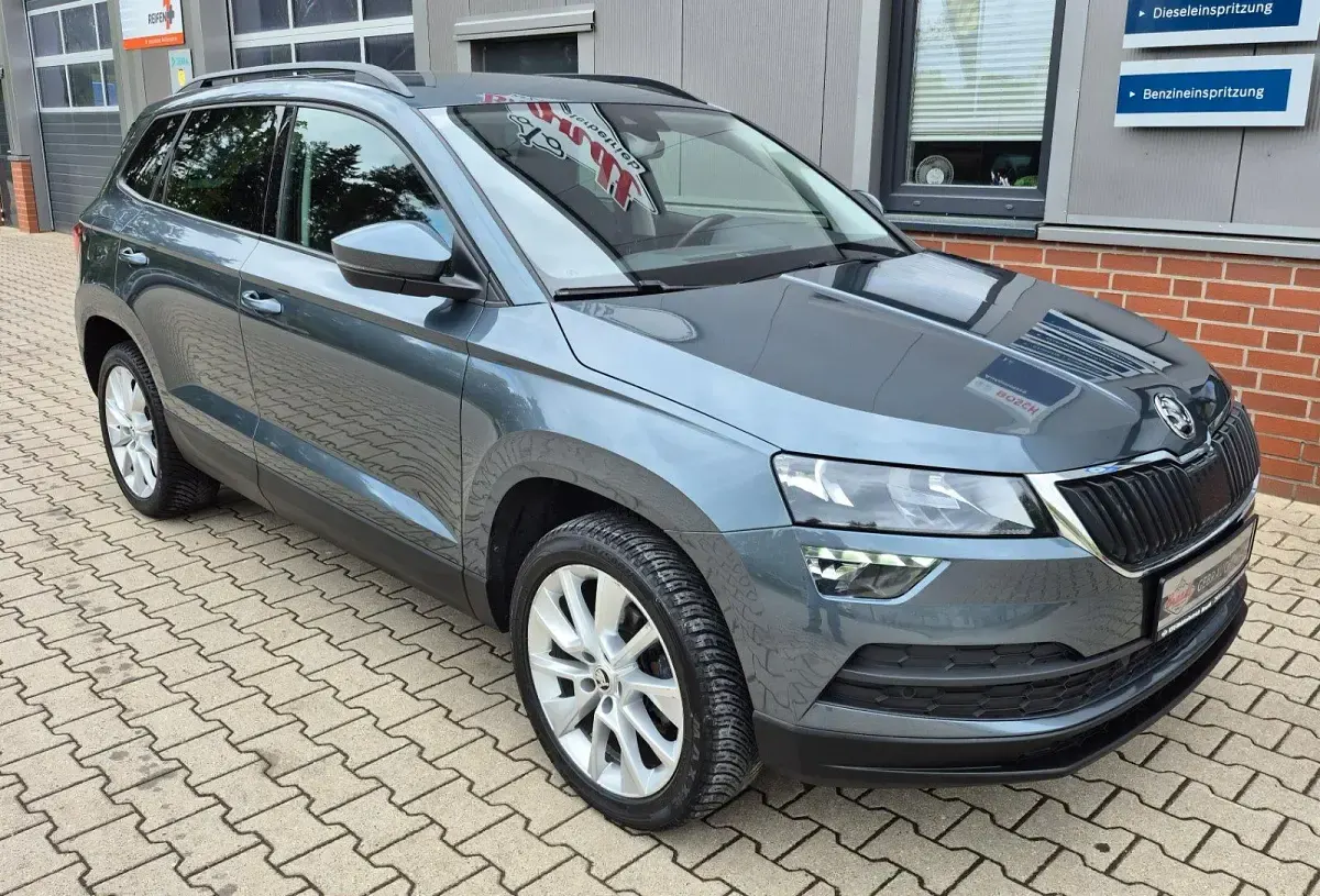 Gebraucht Skoda Karoq Style 116 PS (85 kW) 2019 Grau SUV