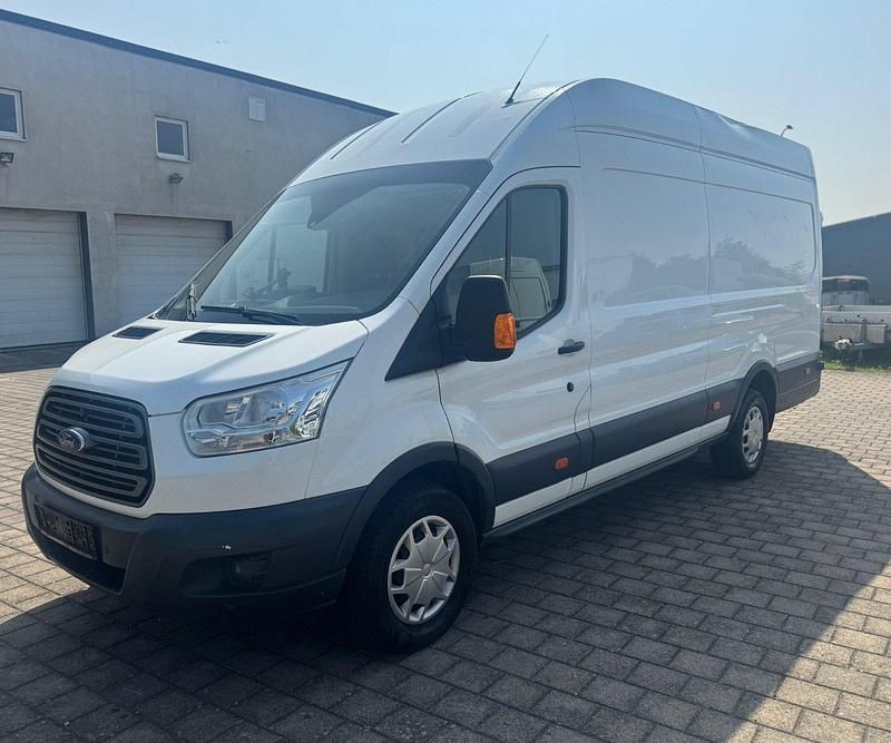 Weiß Gebraucht 2017 Ford Transit Van / Kleinbus | 11.990 € - Bild 1/4