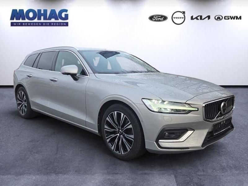 Gebraucht Volvo V60 Plus 197 PS (144 kW) 2023 Silber Kombi
