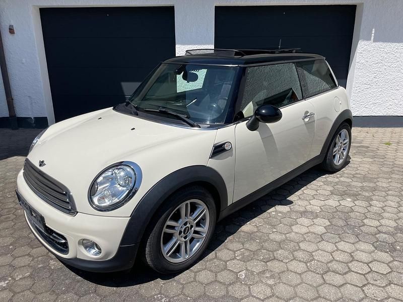 Weiß Gebraucht 2013 Mini Cooper D Kleinwagen | 7.350 € (Fairer Preis) - Bild 1/4