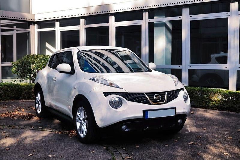 Weiß Gebraucht 2011 Nissan Juke Tekna SUV | 7.990 € (Fairer Preis) - Bild 1/4