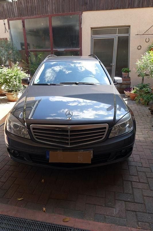 Grau Gebraucht 2009 Mercedes C180 Kombi | 4.500 € (Fairer Preis) - Bild 1/4