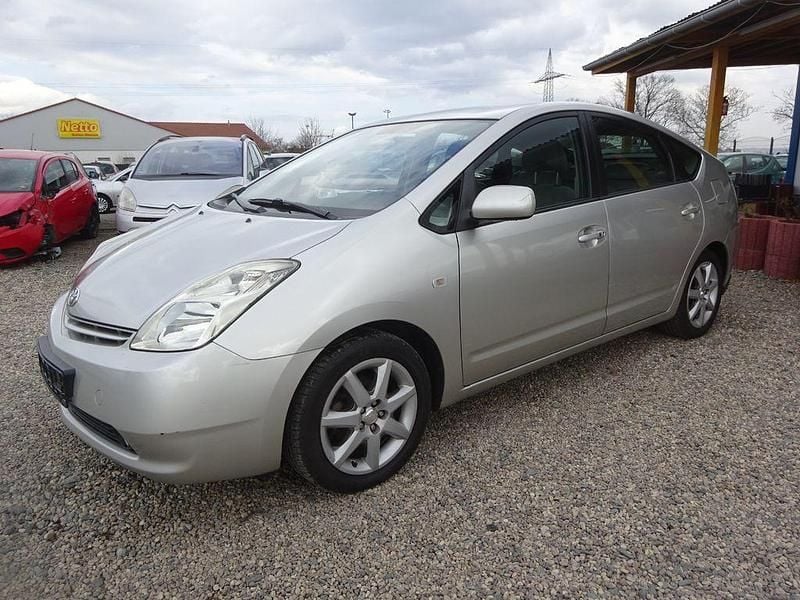 Gebraucht Toyota Prius Executive 111 PS (81 kW) 2004 Silber Kleinwagen