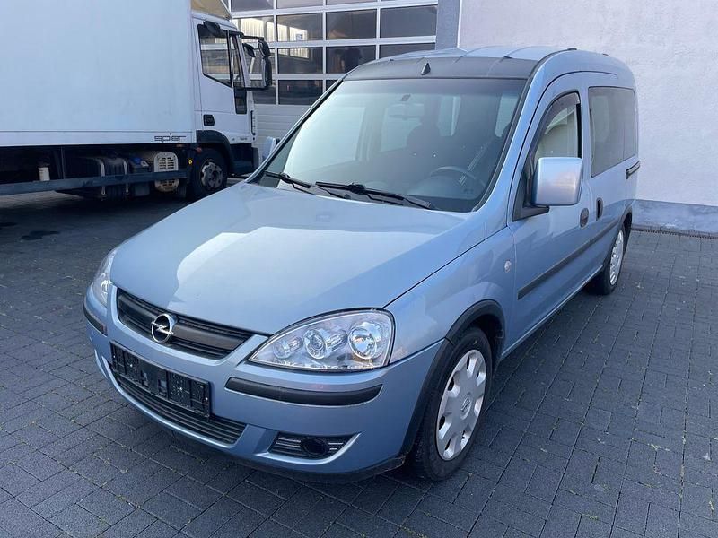 Second-hand Opel Combo Edition 101 CP (74 kW) 2008 Albastru Monovolum