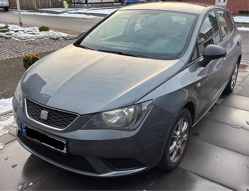 Grau Gebraucht 2013 Seat Ibiza Limousine | 5.680 € (Fairer Preis) - Bild 1/4