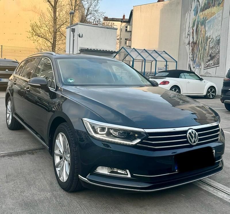 Gebraucht VW Passat 120 PS (88 kW) 2018 Schwarz Kombi