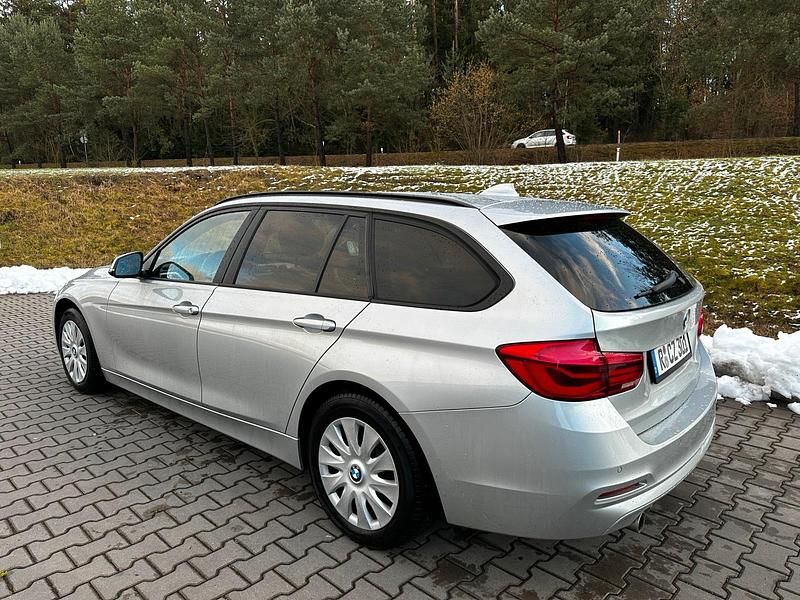 Gebraucht BMW 318 150 PS (110 kW) 2016 Silber Kombi