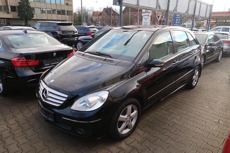 Schwarz Gebraucht 2005 Mercedes 170 Limousine | 1.950 € (Guter Preis) - Bild 1/4