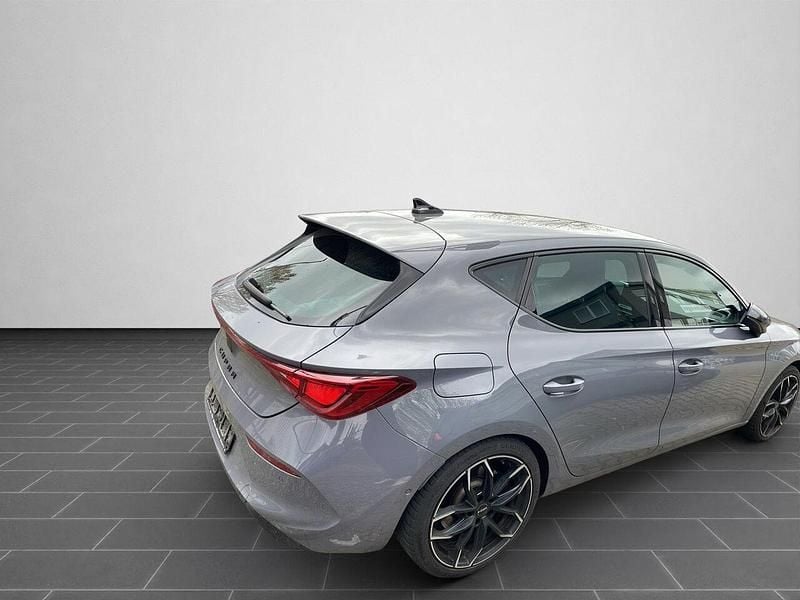 Gebraucht Cupra Leon 245 PS (180 kW) 2022 Graphene grau Limousine