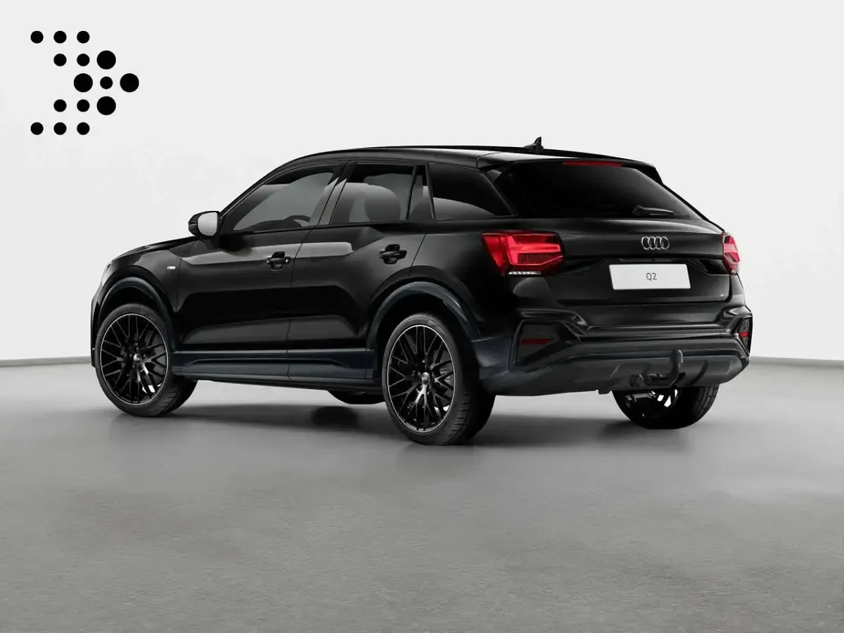 Gebraucht Audi Q2 S-Line 150 PS (110 kW) 2025 Mythosschwarz metallic SUV