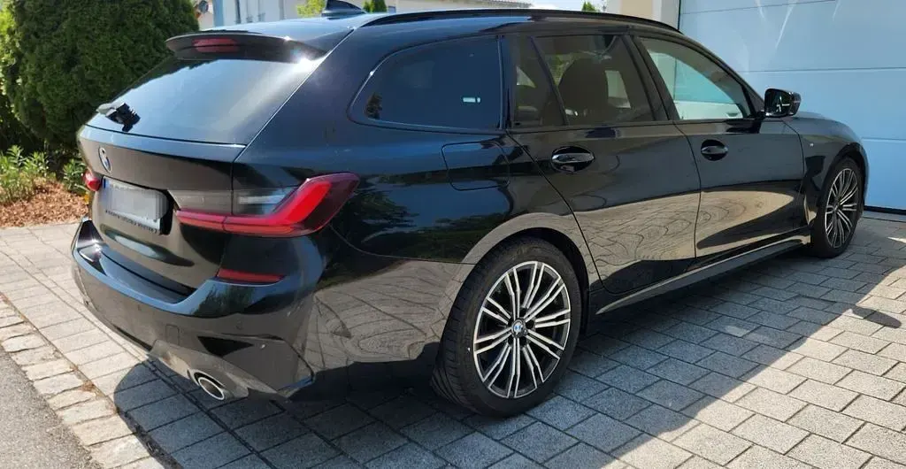 Gebraucht BMW 318 M Sport 150 PS (110 kW) 2021 Schwarz Kombi