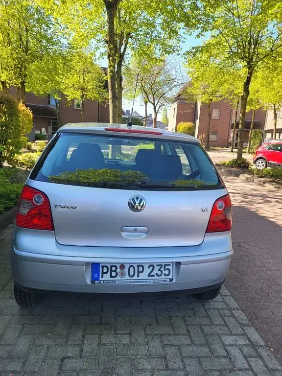 Usata VW Polo Basis 75 CV (55 kW) 2005 Grigio Utilitaria