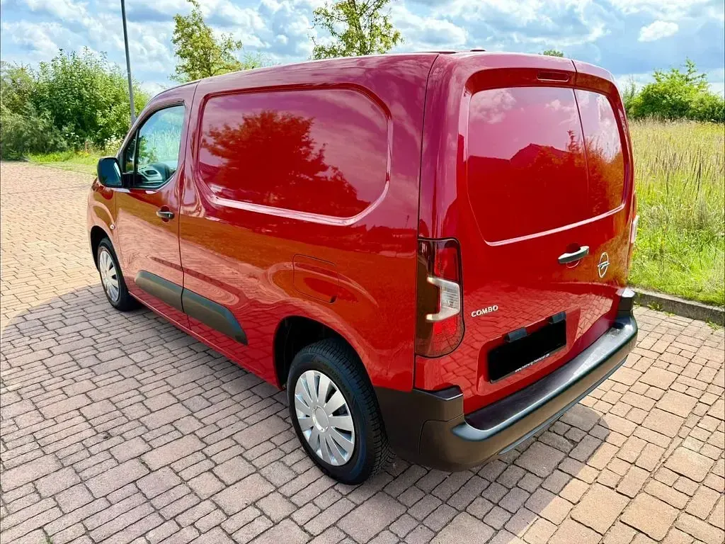 Gebraucht Opel Combo 76 PS (55 kW) 2020 Rot Van / Kleinbus