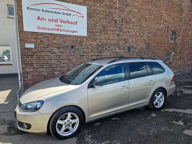 Silber Gebraucht 2012 VW Golf VI Match Kombi | 3.490 € (Guter Preis) - Bild 1/4
